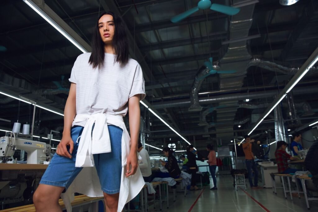 custom-clothing-manufacturer-china.jpgoem-apparel-production.jpgprivate-label-clothing-factory.jpgCustom clothing manufacturer in China production factory