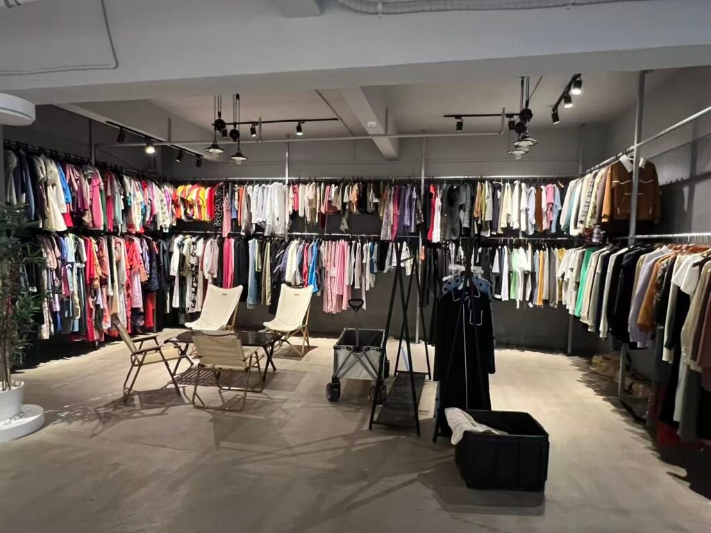 OEM clothing manufacturer working with fashion brands