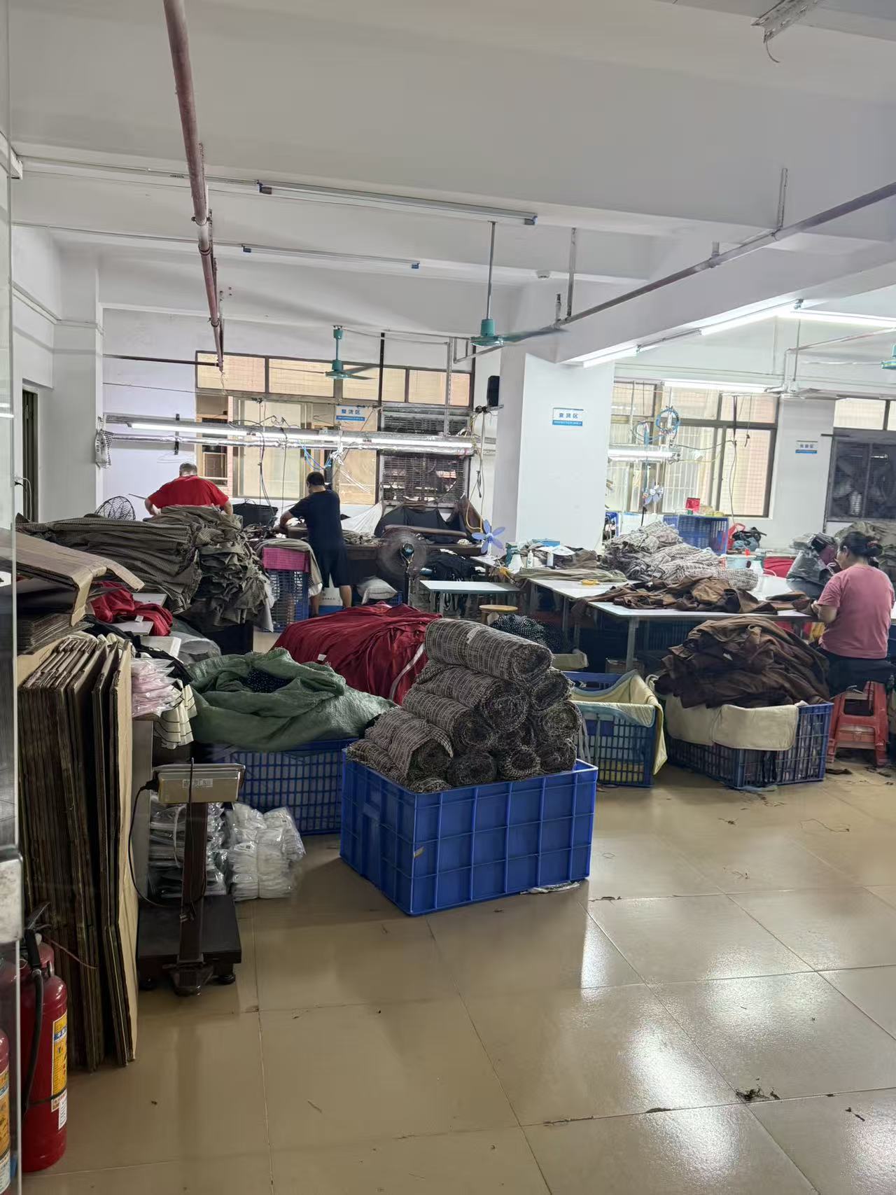 Custom garment production process in China clothing factory