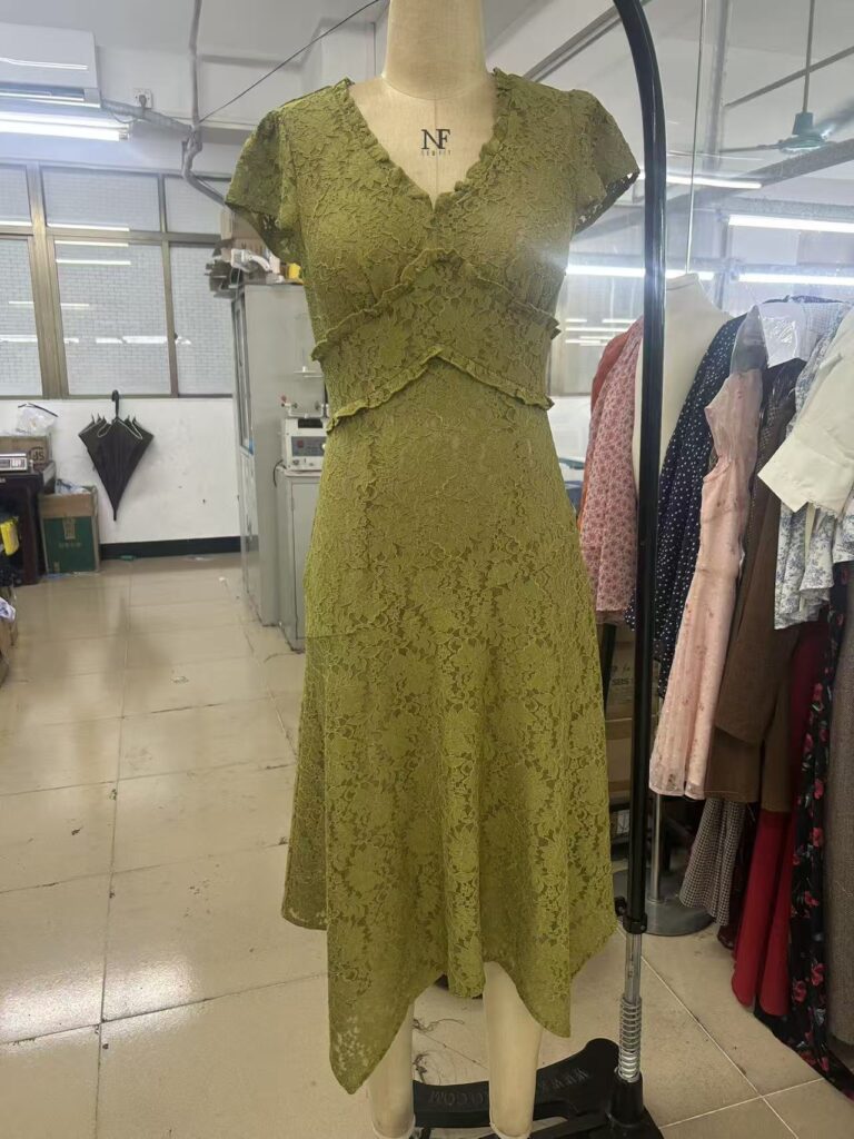 Custom womenswear manufacturing detail at Mugekoo