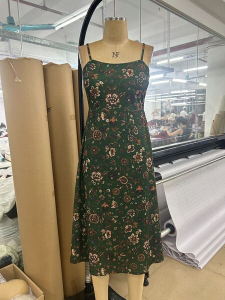 womens green floral midi dress oem sample